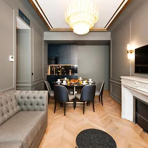 Pick A Flat's Champs Elysees - Rue Lincoln Paris