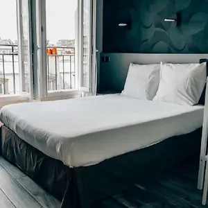 2* Ξενοδοχείο Luxia